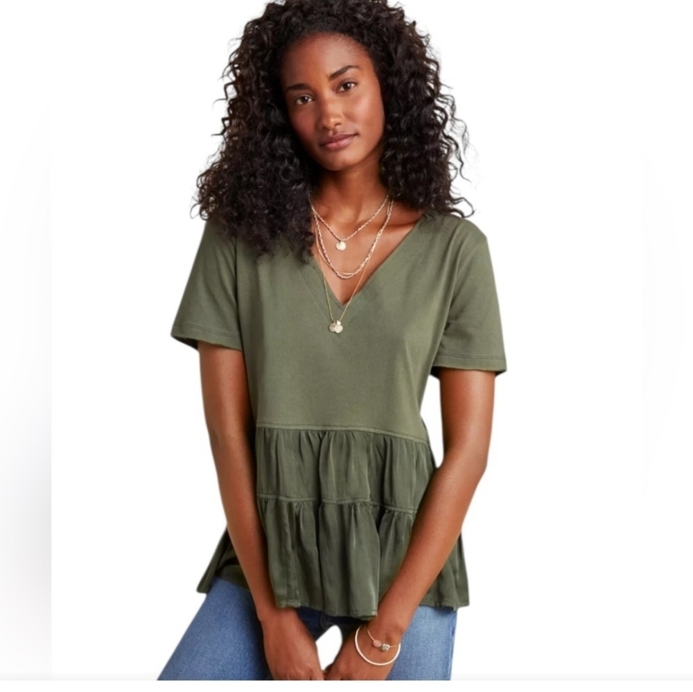 Anthropologie MAEVE Louisa Tiered T-Shirt Green Casual Tee V-Neck Top size M